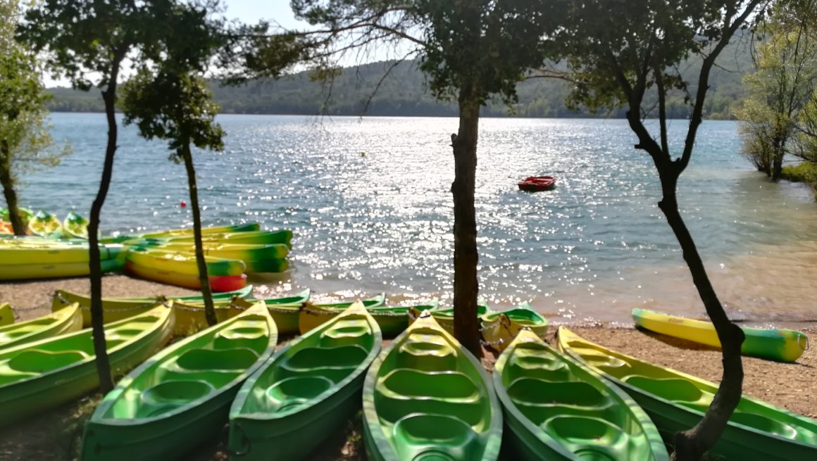 canoe kayak lac de montpezat